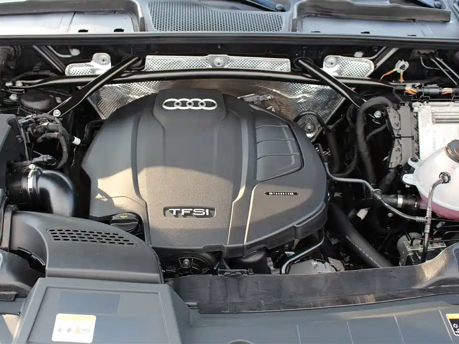 Audi Q5L 2024 Model 40 TFSI Luxury Dynamic фото 16