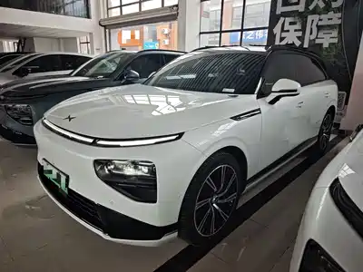 Xpeng G9
