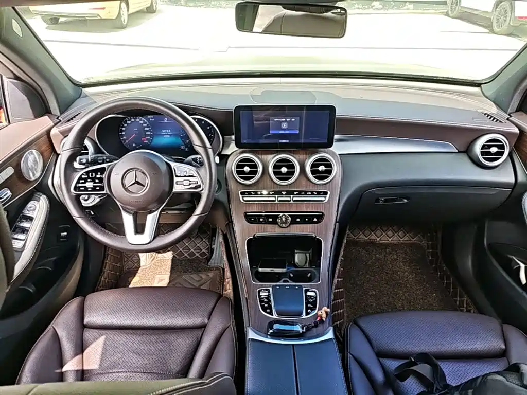 Mercedes-Benz GLC 2021 GLC 300 L 4MATIC Sporty фото 16