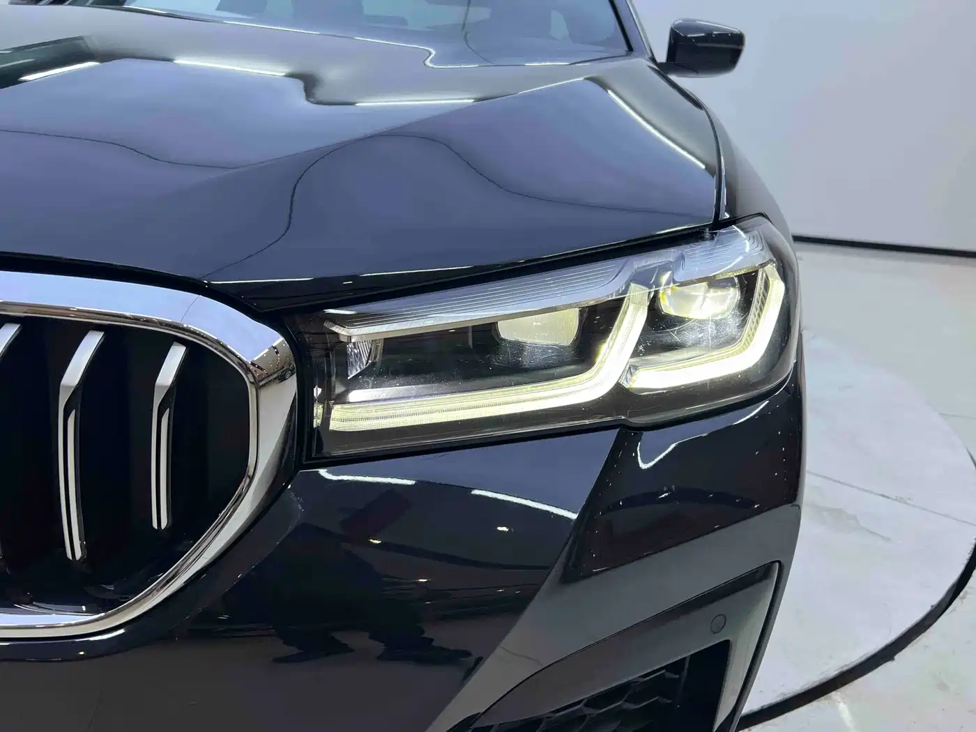 BMW 5 Series New Energy 2022 Facelift 535Le M Sport Package фото 7