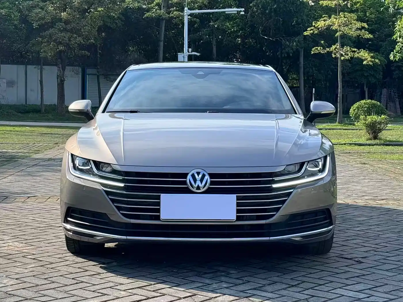 Volkswagen FAW-Volkswagen CC 2019 330TSI Charm Edition China VI фото 2