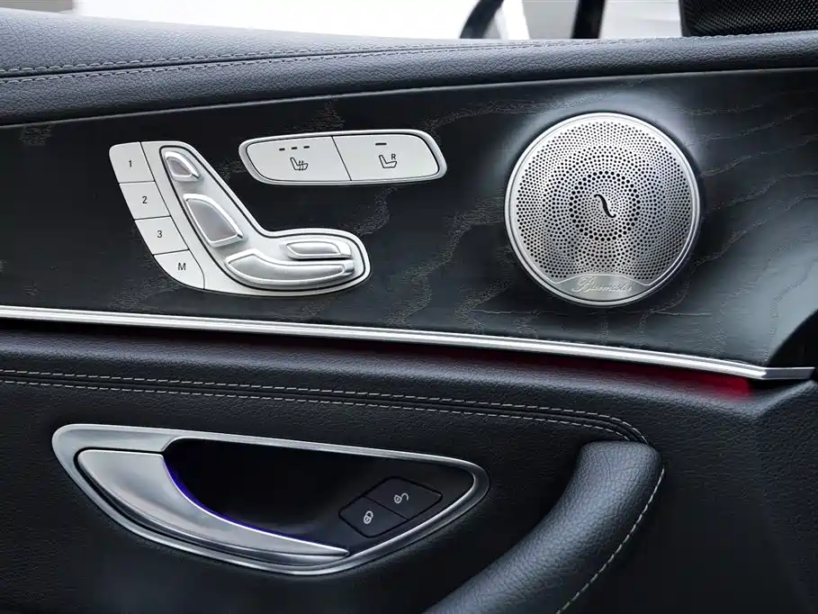 Mercedes-Benz E-Class 2019 E 300 L Sport Fashion фото 6