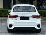 Фото 9 - Roewe i5