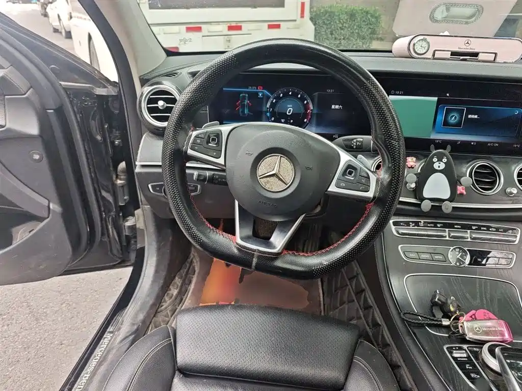 Mercedes-Benz E-Class 2018 E 200 L Sport фото 7