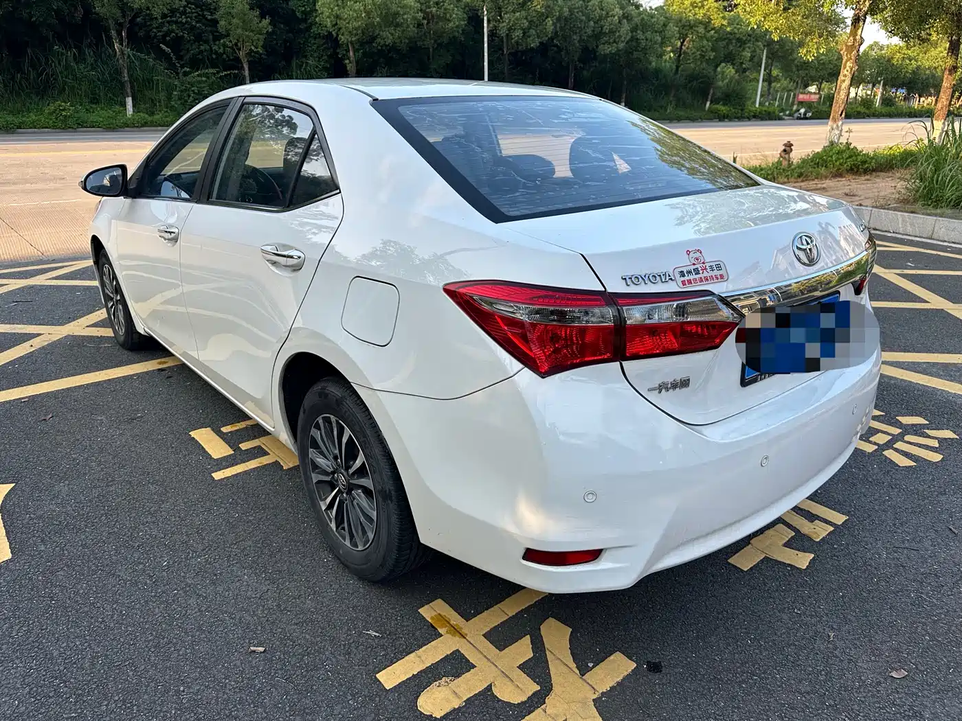 Toyota Corolla 2017 Facelift 1.2T S-CVT GL фото 9