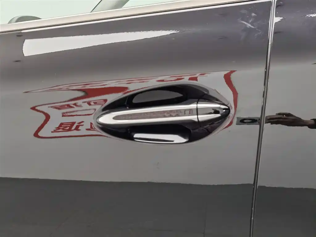 Hongqi HS5 2025 2.0T 2WD Qixiang Pro фото 18