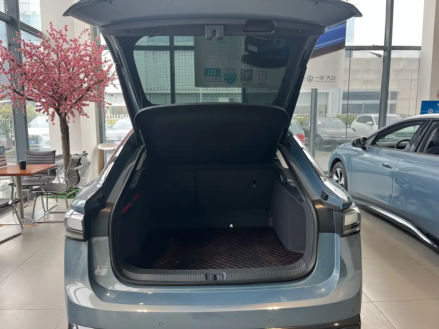 VOLKSWAGEN ID.7 VIZZION