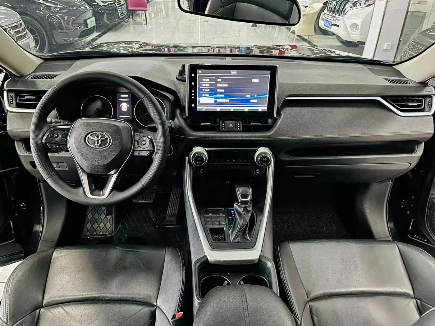 Toyota Wildlander 2022 2.0L CVT AWD Luxury PLUS Edition фото 8