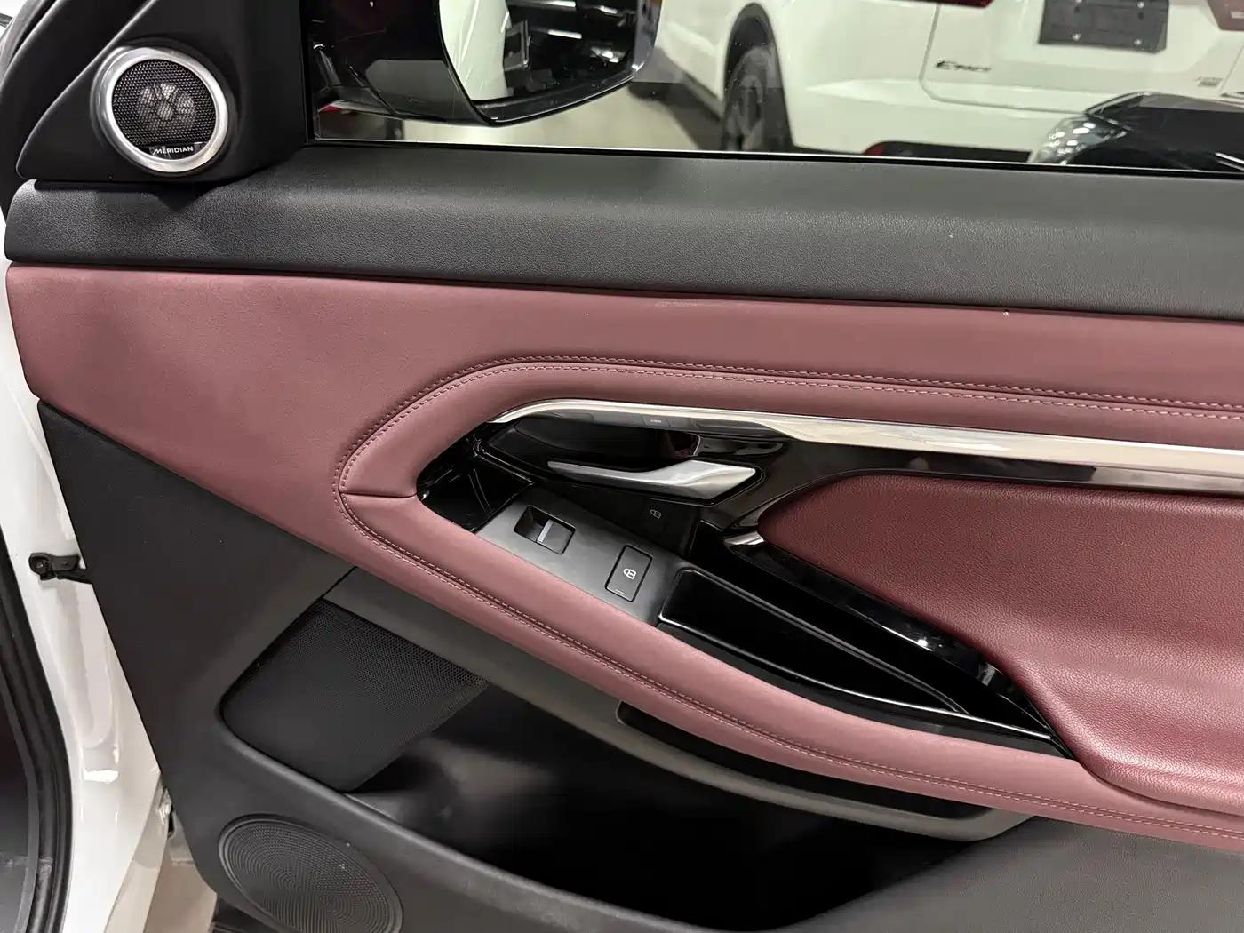 LAND ROVER RANGE ROVER AURORA