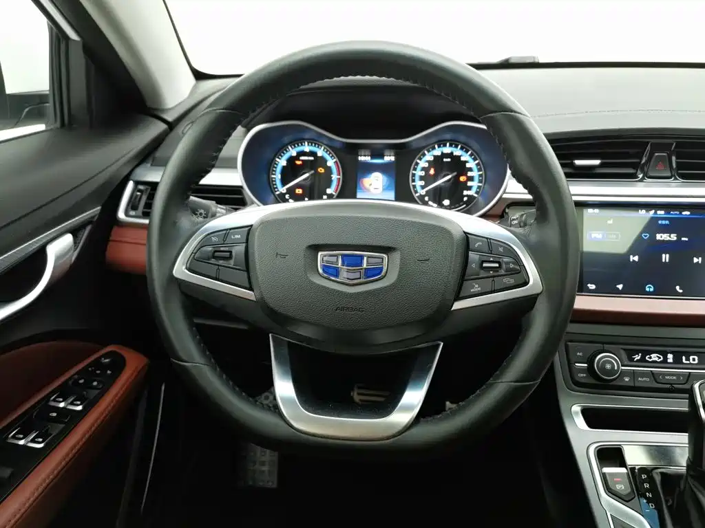 Фото 11 - Geely Vision S1