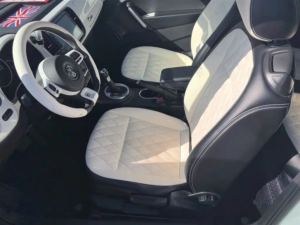 Volkswagen Beetle 2015 180TSI фото 10