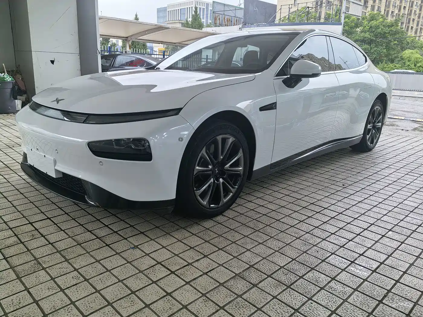 Фото 1 - XPeng P7