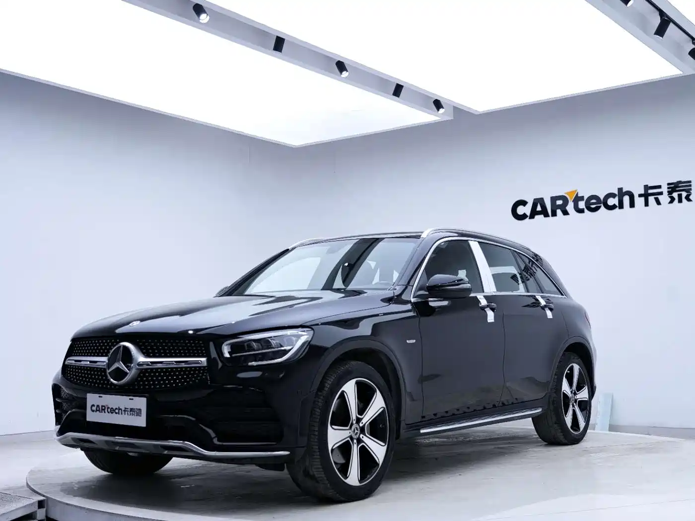 Mercedes-Benz GLC 2022 Facelift GLC 300 L 4MATIC Dynamic Collector's Edition фото 6