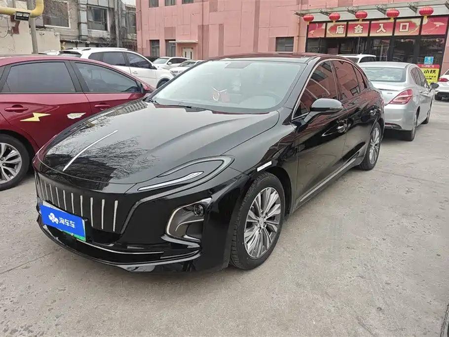 Hongqi HONGQI E QM5