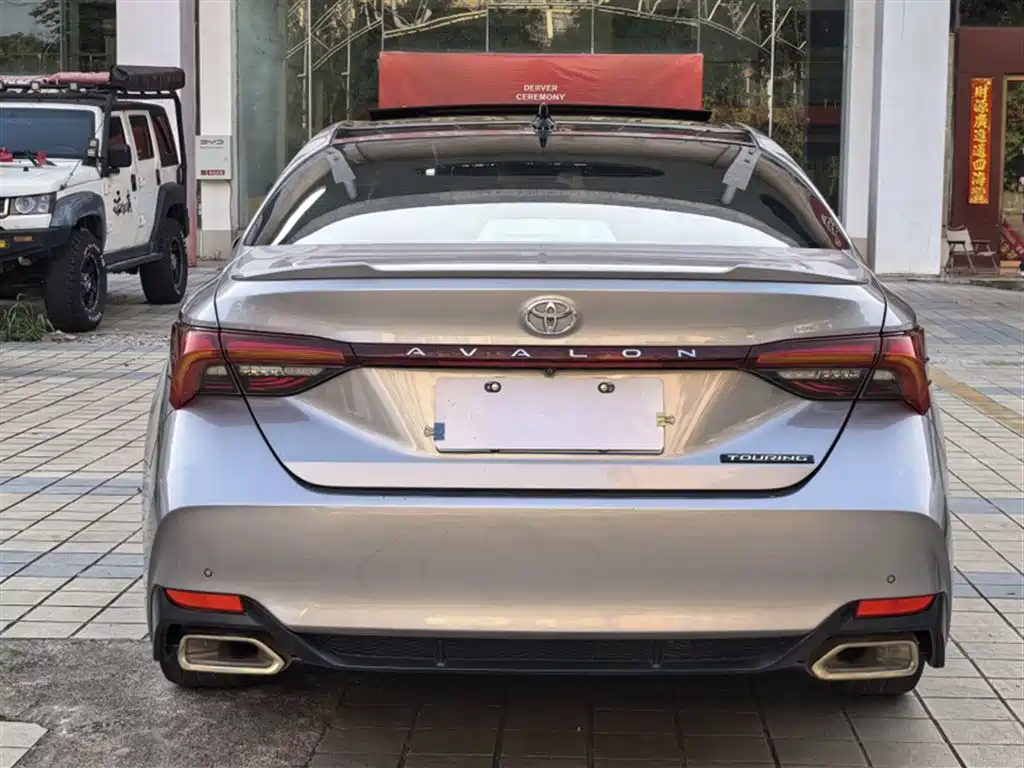 Toyota Avalon 2019 2.5L Touring Premium Edition China VI фото 9