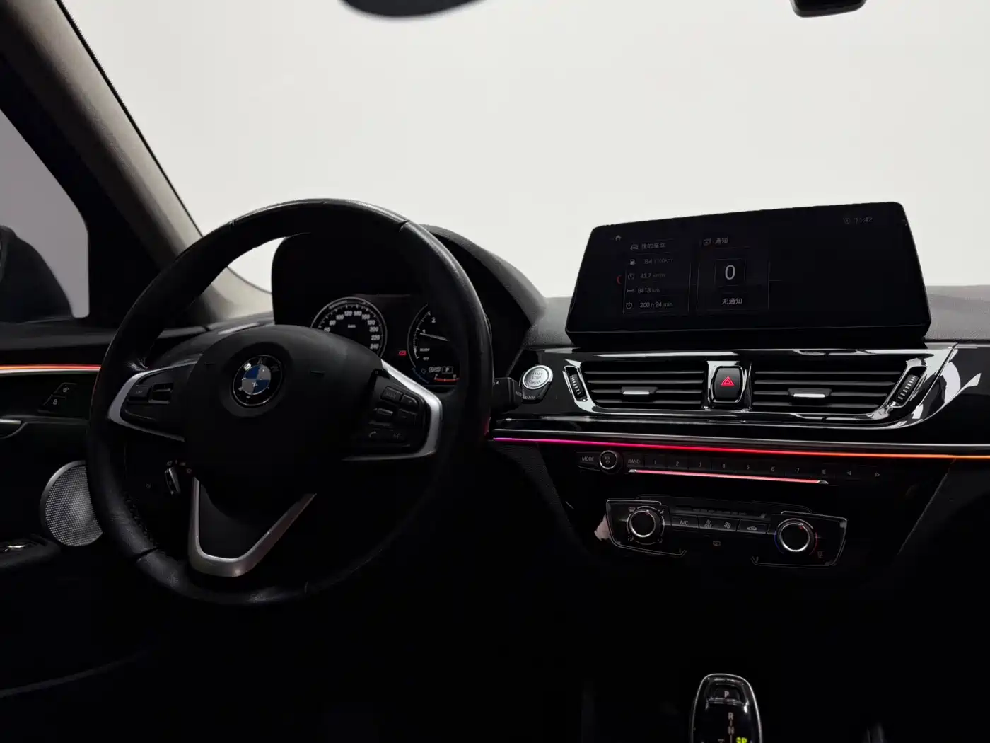 BMW 1 Series 2022 120i M Sport фото 13