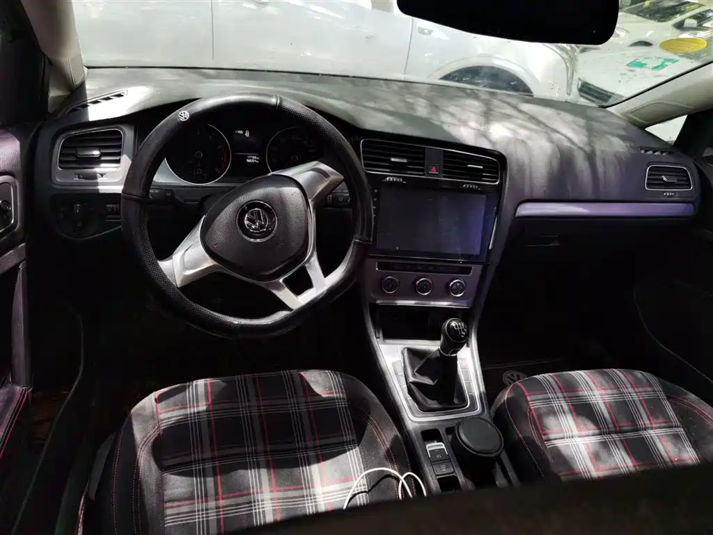 Volkswagen Golf 2016 1.6L Manual Fashion фото 13