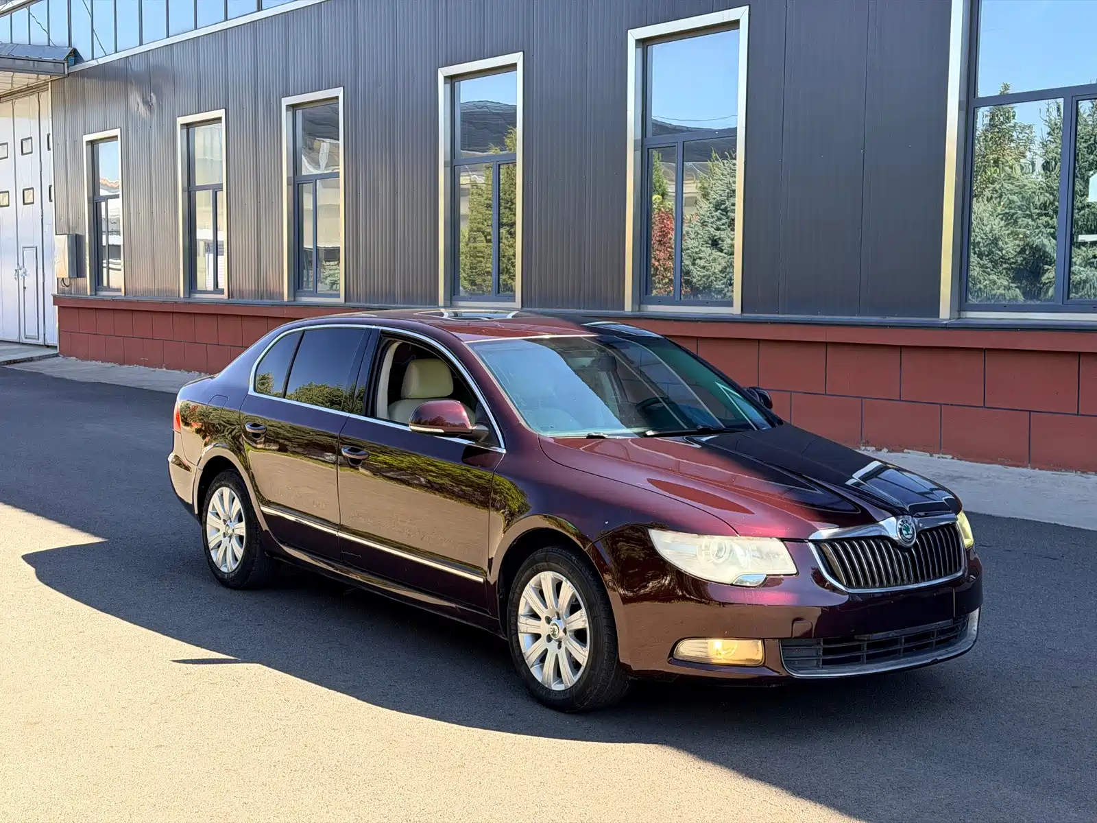 Фото 6 - Škoda Superb