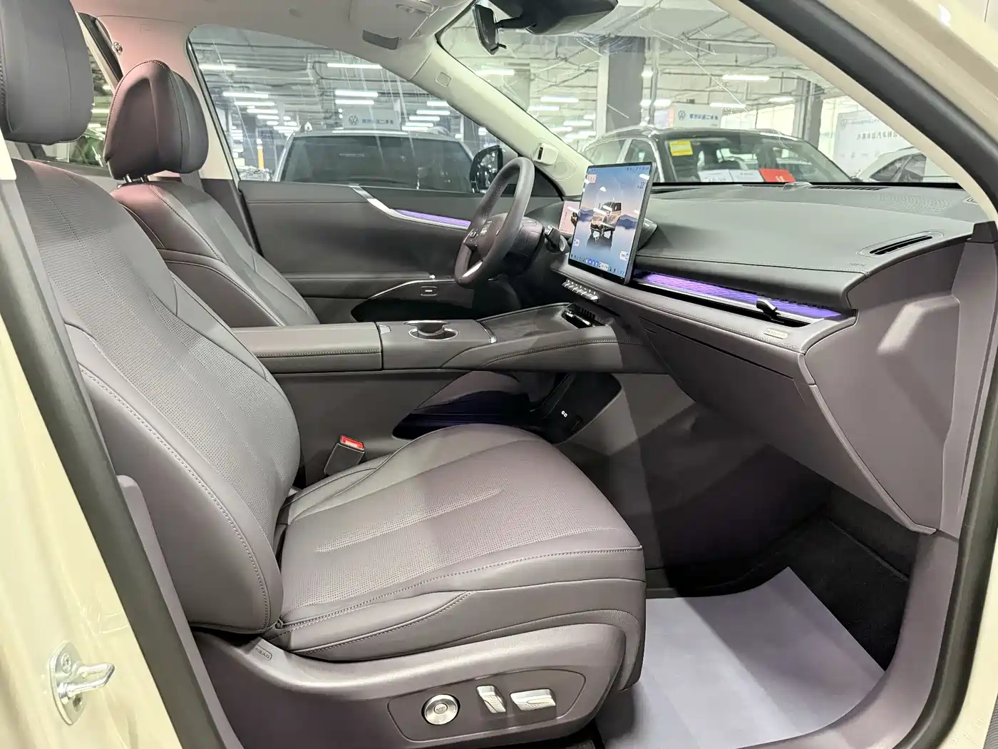 Buick Zhijing E7 2026 Model 1.5L Base Version фото 11