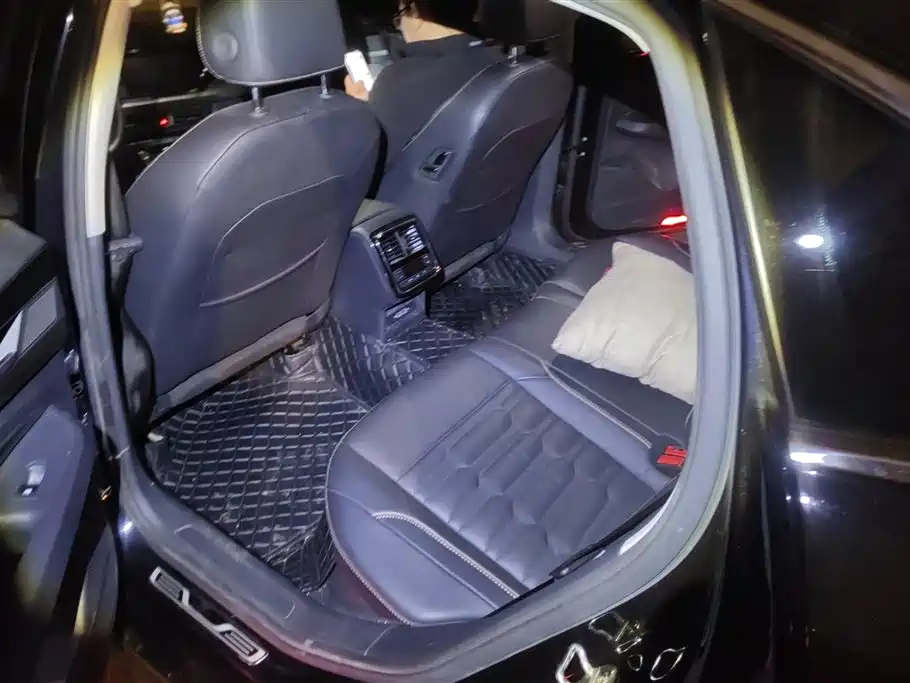 Volkswagen Passat 2019 330TSI Elite Version China VI фото 11