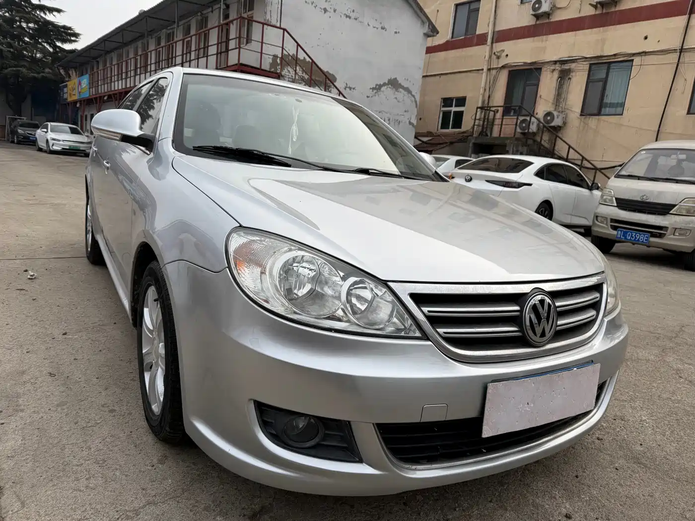 Volkswagen Lavida 2011 1.6L Automatic Pinxuan Edition фото 3