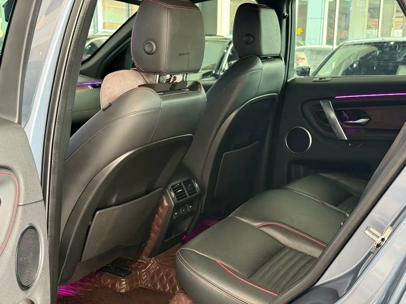 Land Rover Discovery Sport 2020 249PS R-Dynamic Performance фото 6