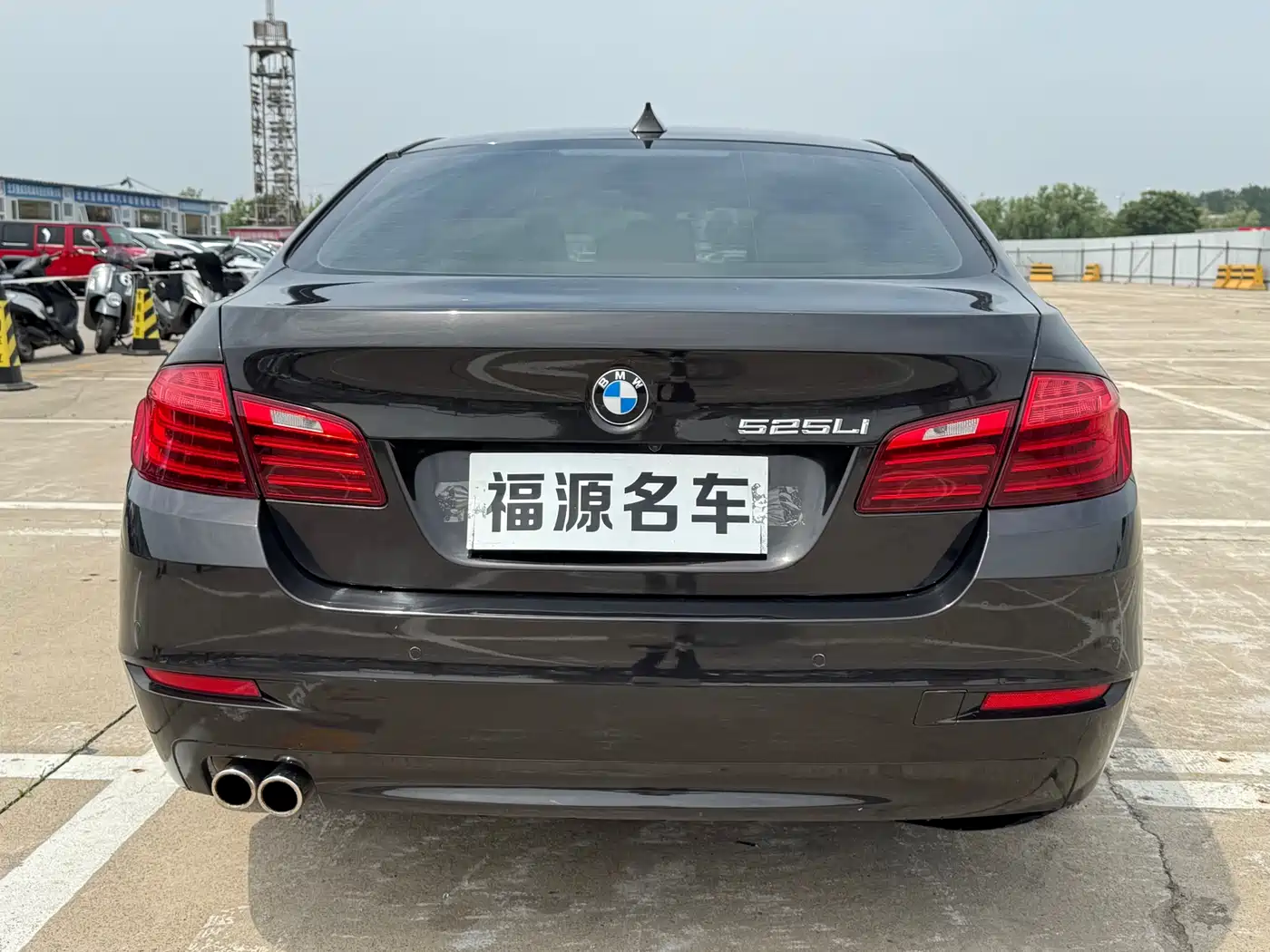 BMW 5 Series 2013 525Li Leadership фото 4