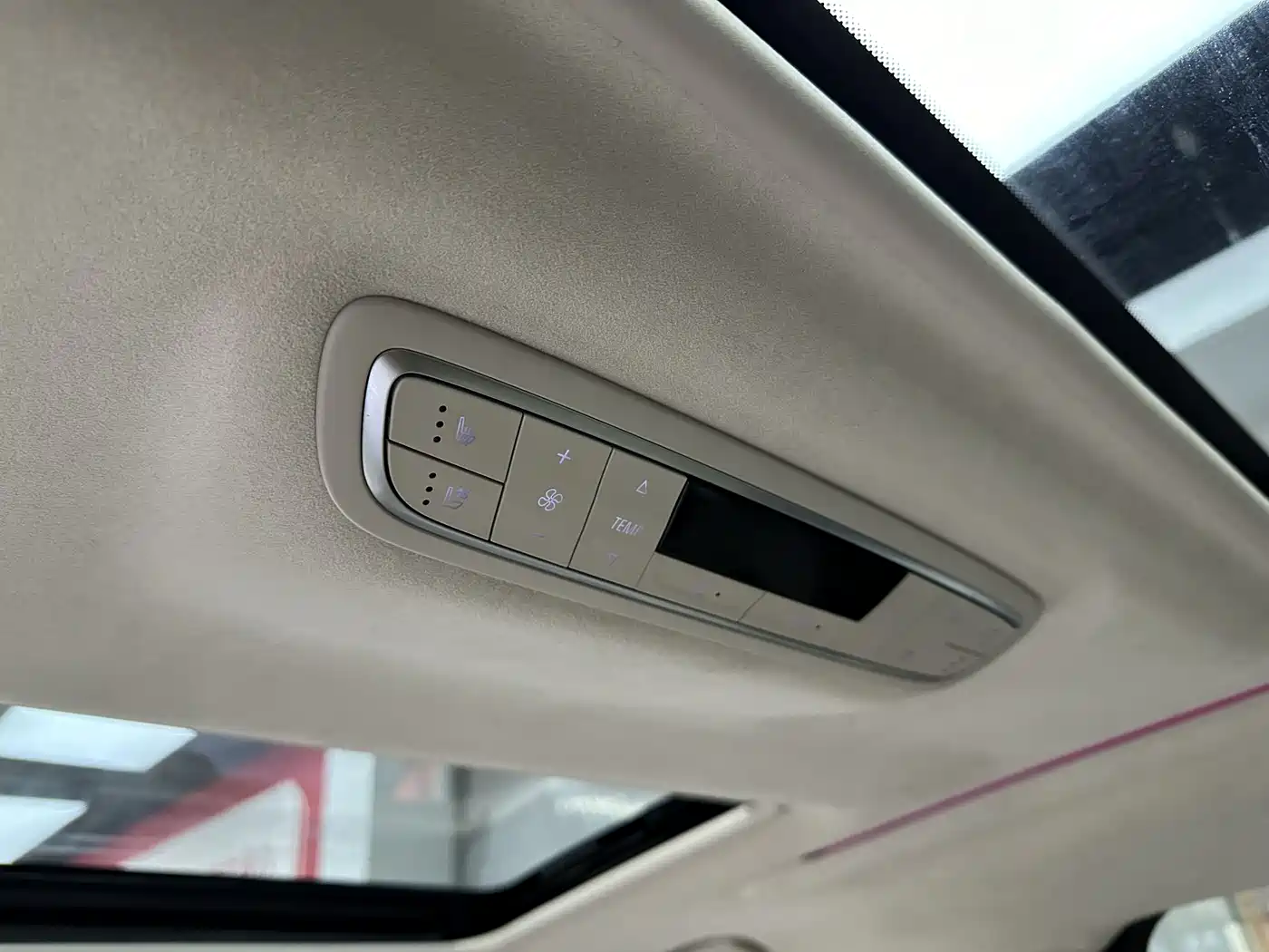 Buick GL8 2020 Avenir Six-Seat Elegance Edition фото 9