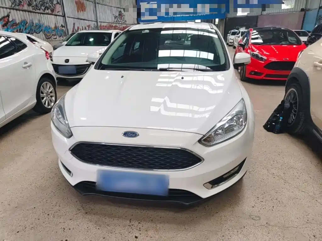 Photo 3 - Ford Focus