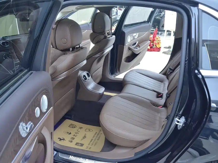 Mercedes-Benz E-Class 2023 Facelift E 300 L Luxury фото 5