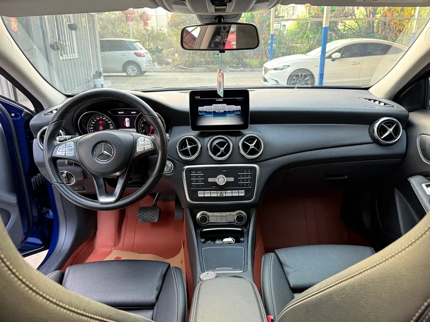 Mercedes-Benz GLA 2018 GLA 200 Fashion фото 7