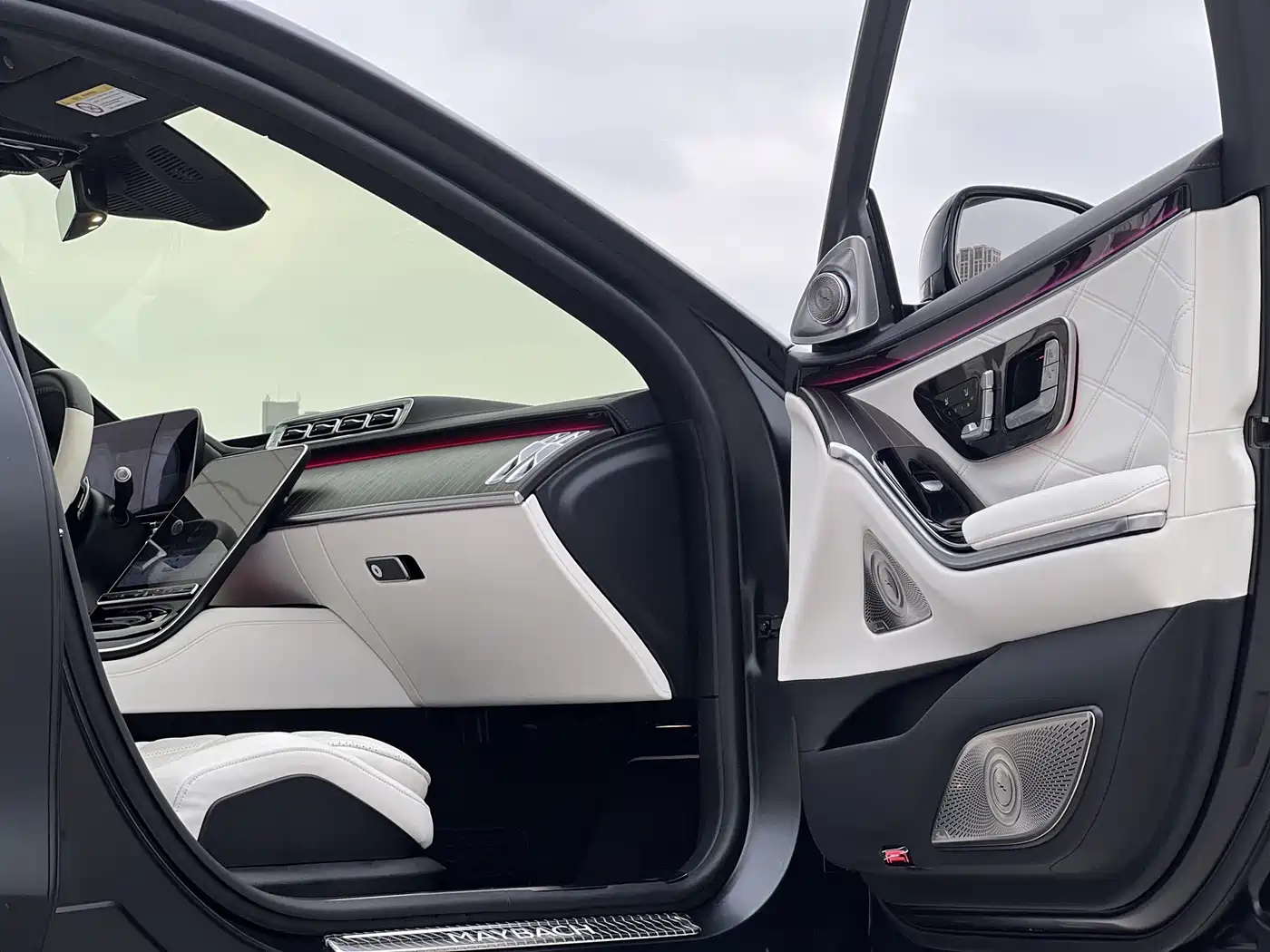 MERCEDES-BENZ MAYBACH S-CLASS