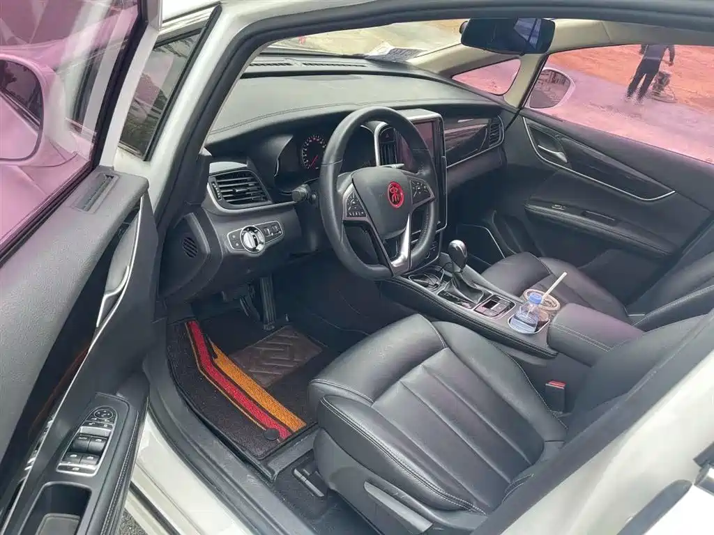 BYD Song MAX 2018 1.5T Auto Smart Connected Luxury 6-Seater фото 2