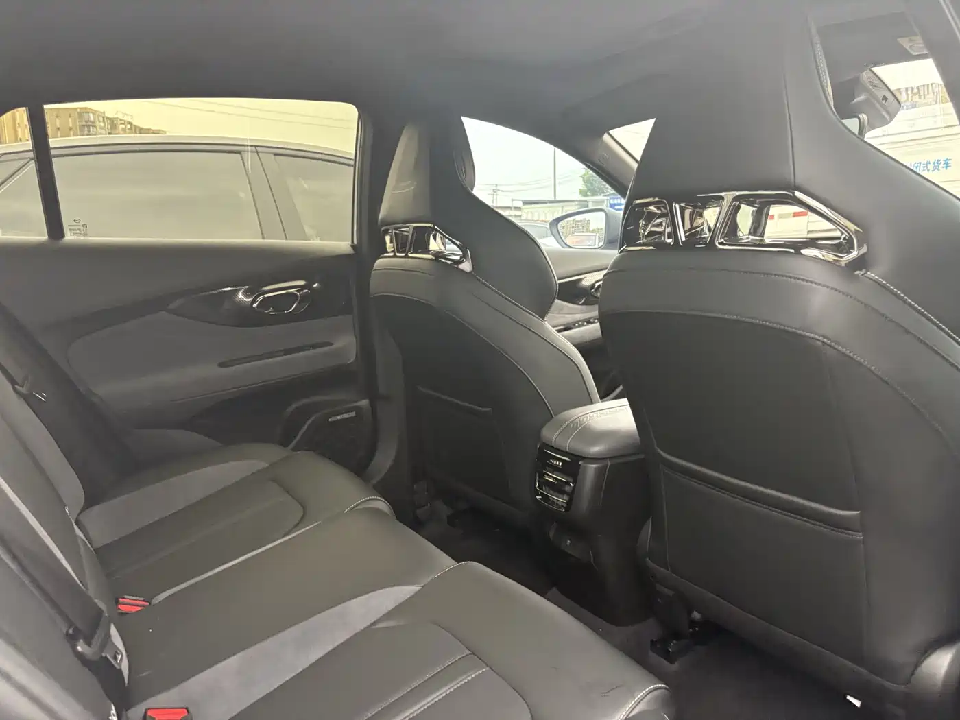 GAC Trumpchi Trumpchi Emkoo 2023 400T Automatic R PRO фото 8