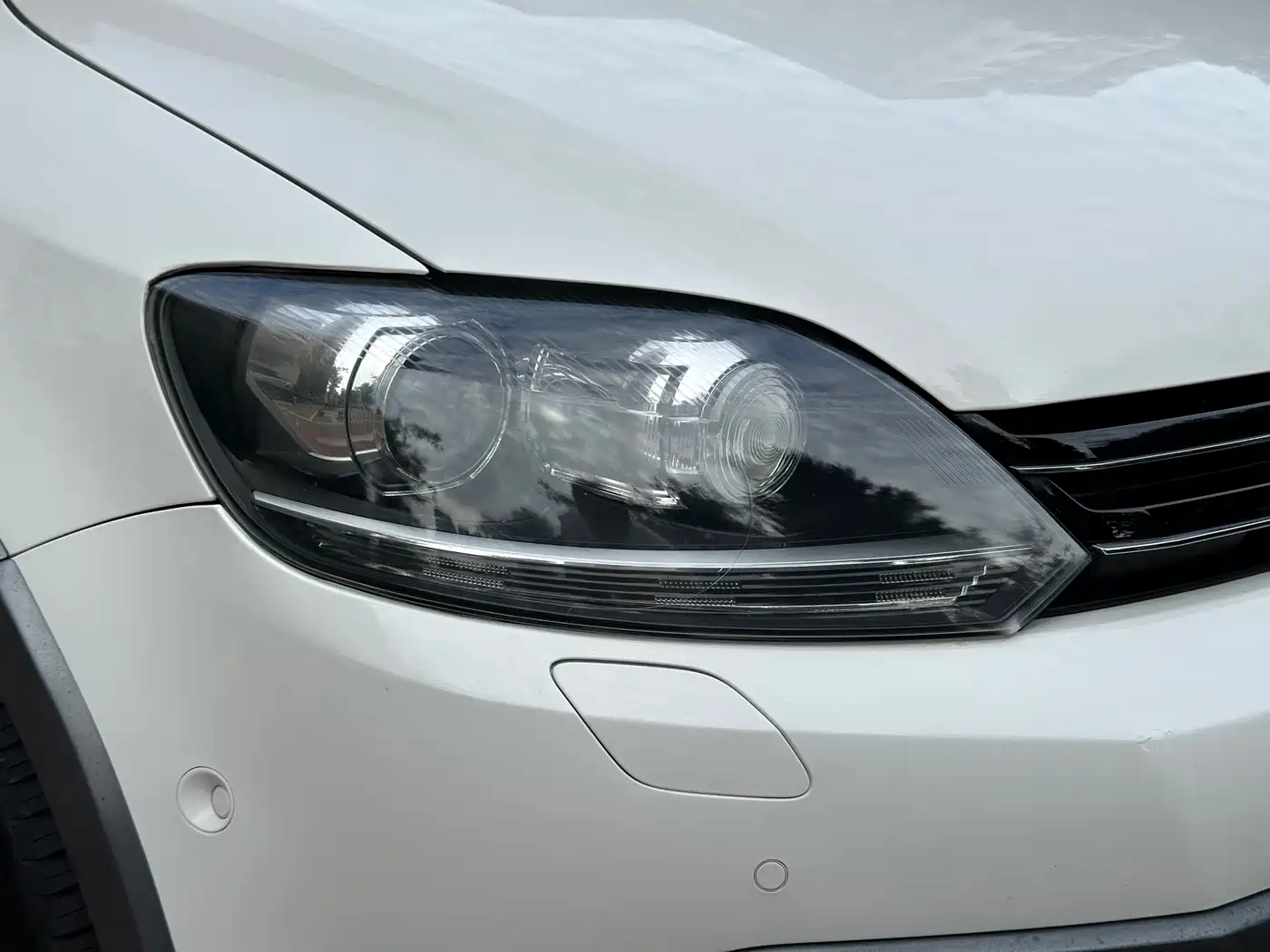Volkswagen Golf (Import) 2011 1.4TSI Cross Golf фото 4