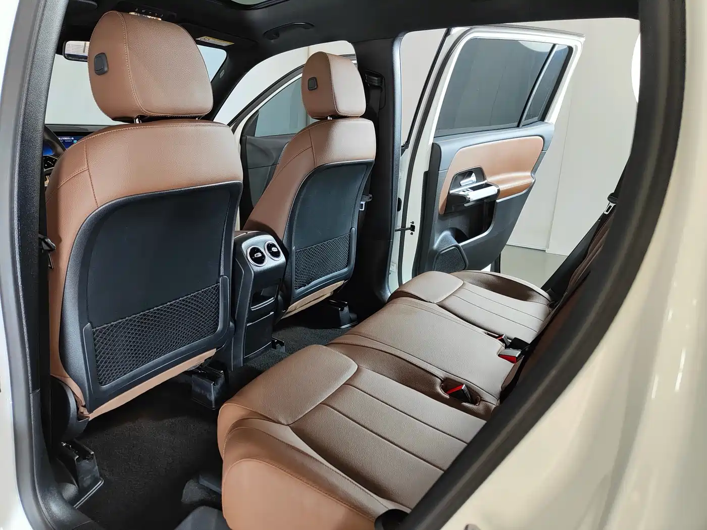 Mercedes-Benz GLB 2024 GLB 220 Dynamic фото 7