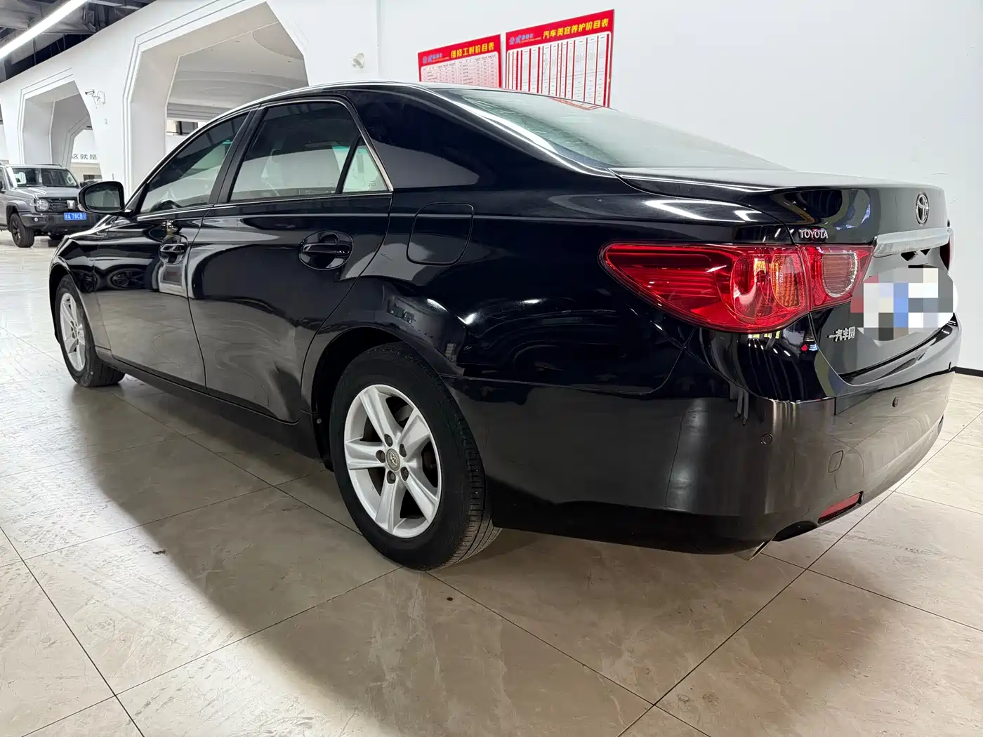 Toyota Reiz 2010 2.5V Elegance Elite Edition фото 8