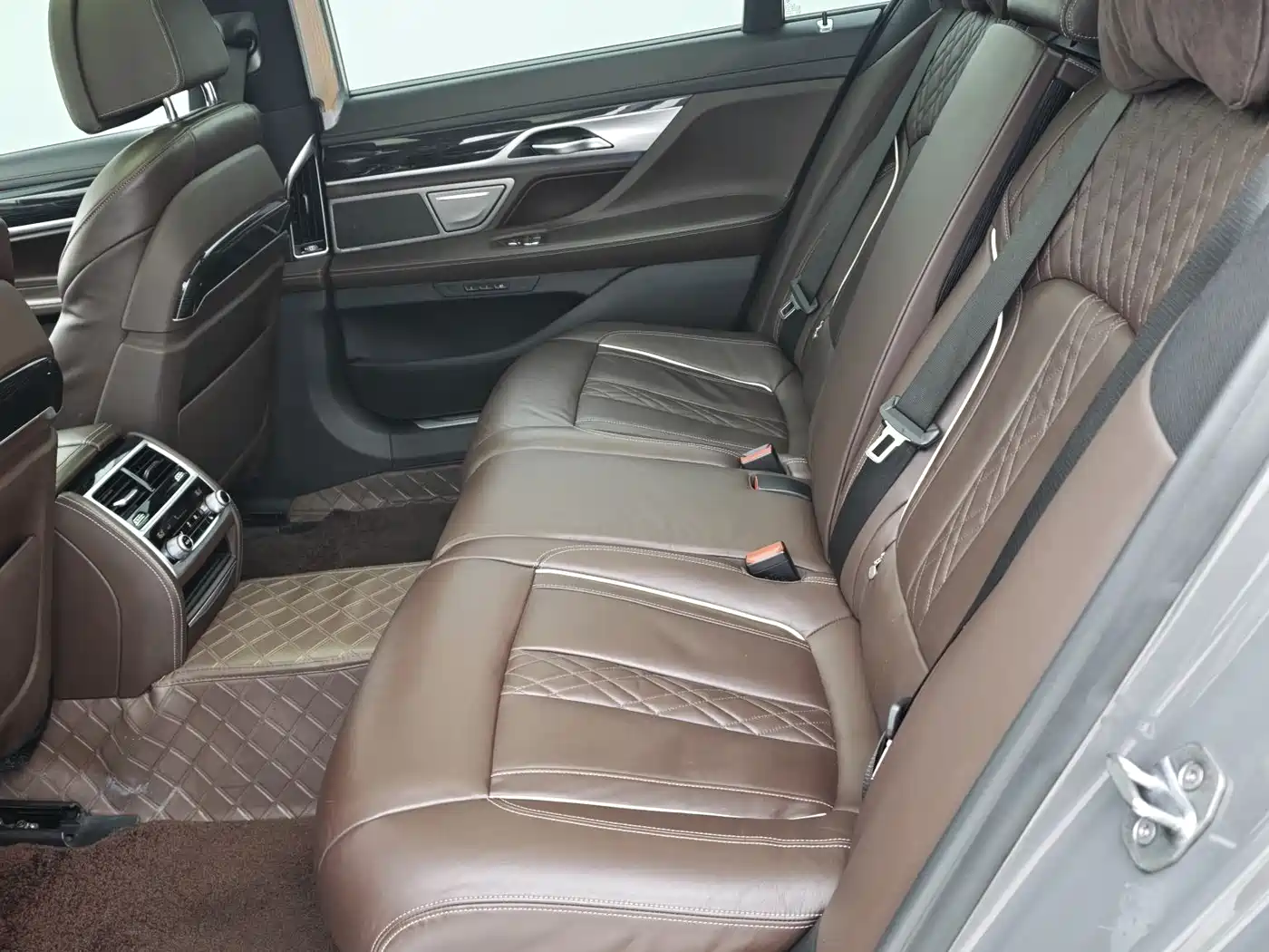 BMW 7 Series 2019 730Li M Sport Package фото 8