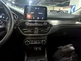 Фото 9 - Ford Focus
