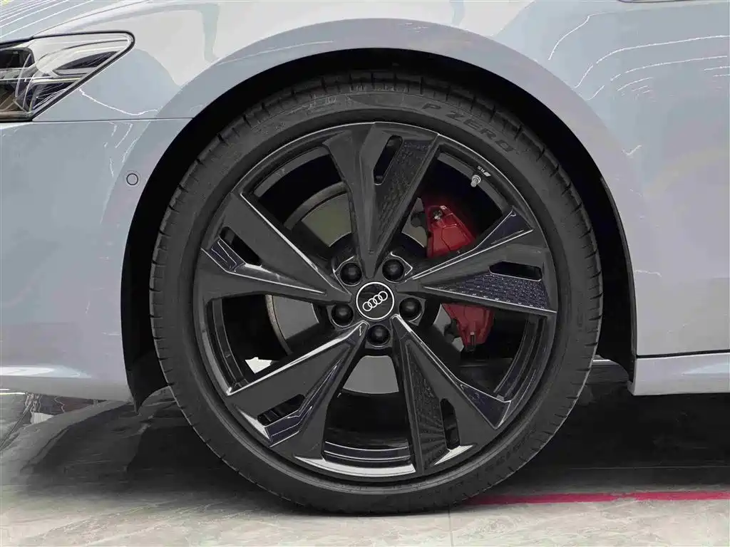 Audi A7L 2024 45 TFSI quattro RS Kit Racing Edition фото 4