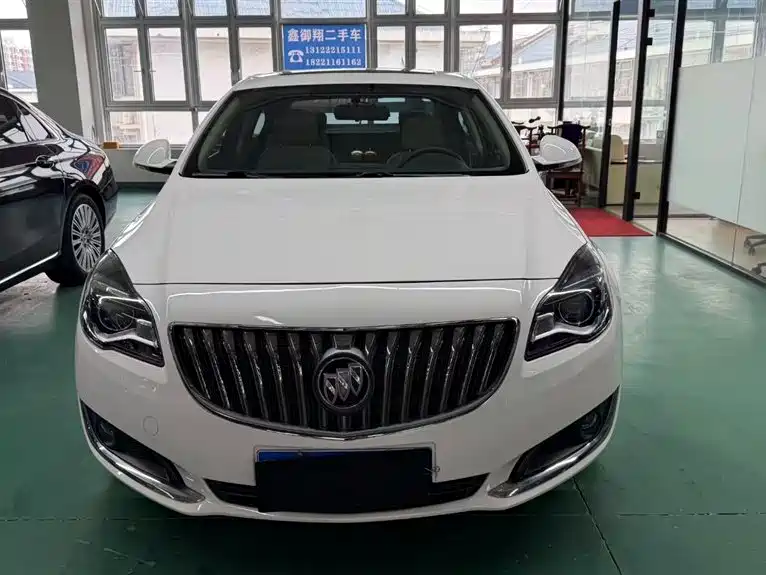 Buick Regal 2015 2.0L Leading Fashion Model фото 2