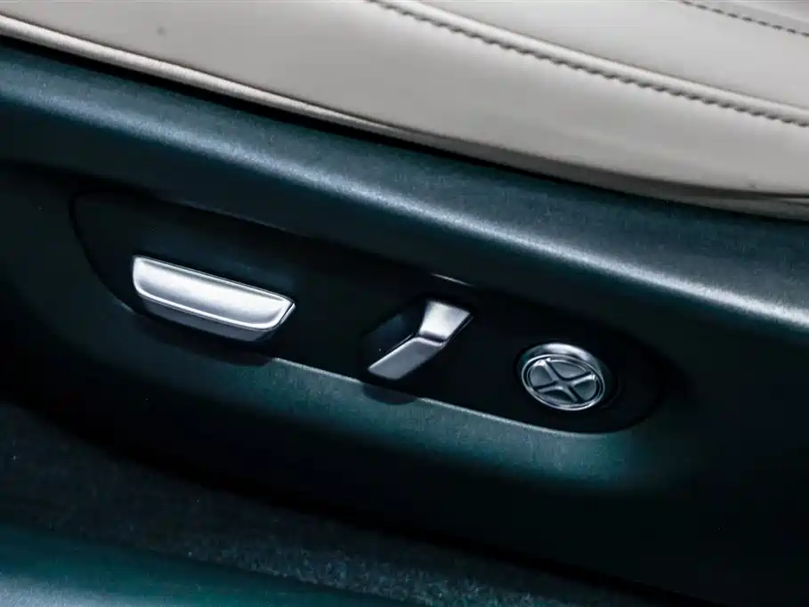 Xiaomi Auto Xiaomi YU7 2025 Extended Range RWD Edition фото 14