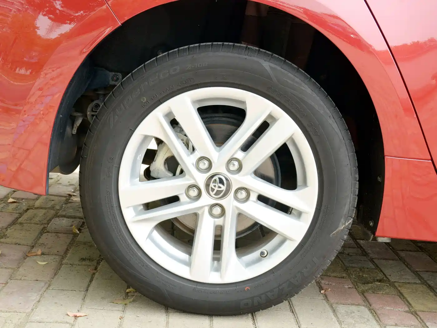 Toyota Levin 2021 185T CVT Luxury Edition фото 9