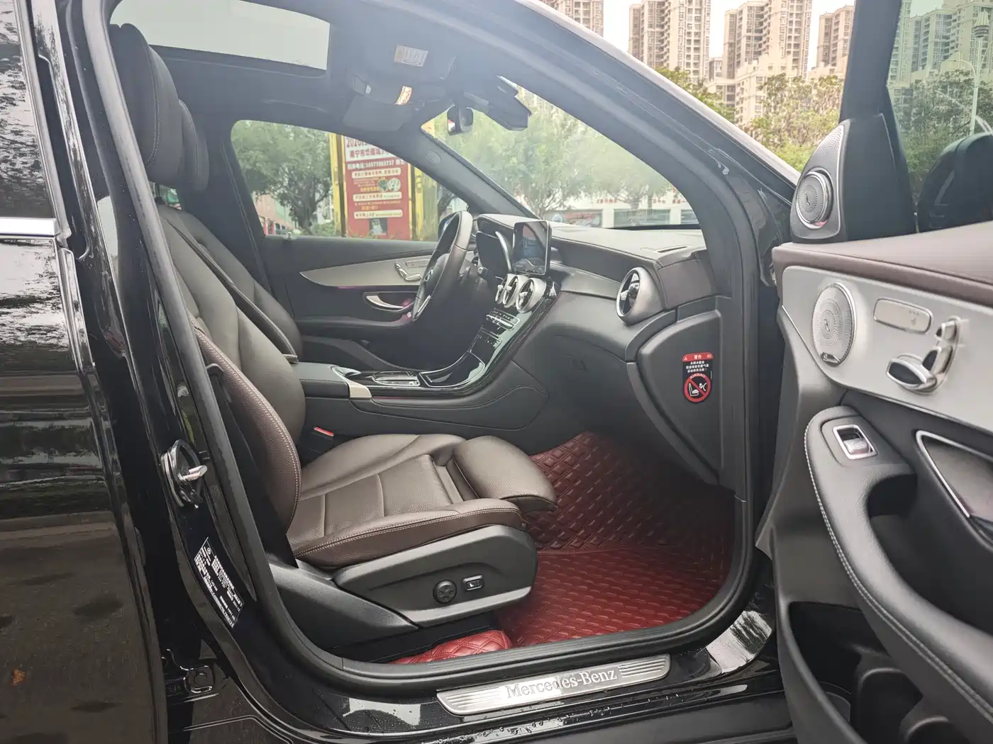 Mercedes-Benz GLC 2022 Facelift GLC 260 L 4MATIC Dynamic фото 10