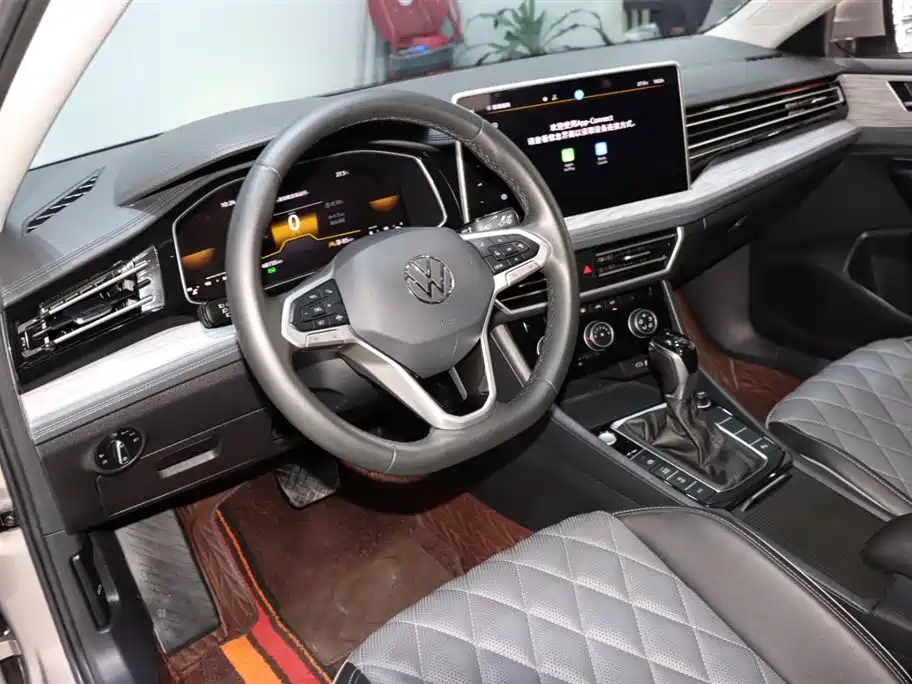 Volkswagen Sagitar 2023 300TSI DSG Surpassing Edition фото 9