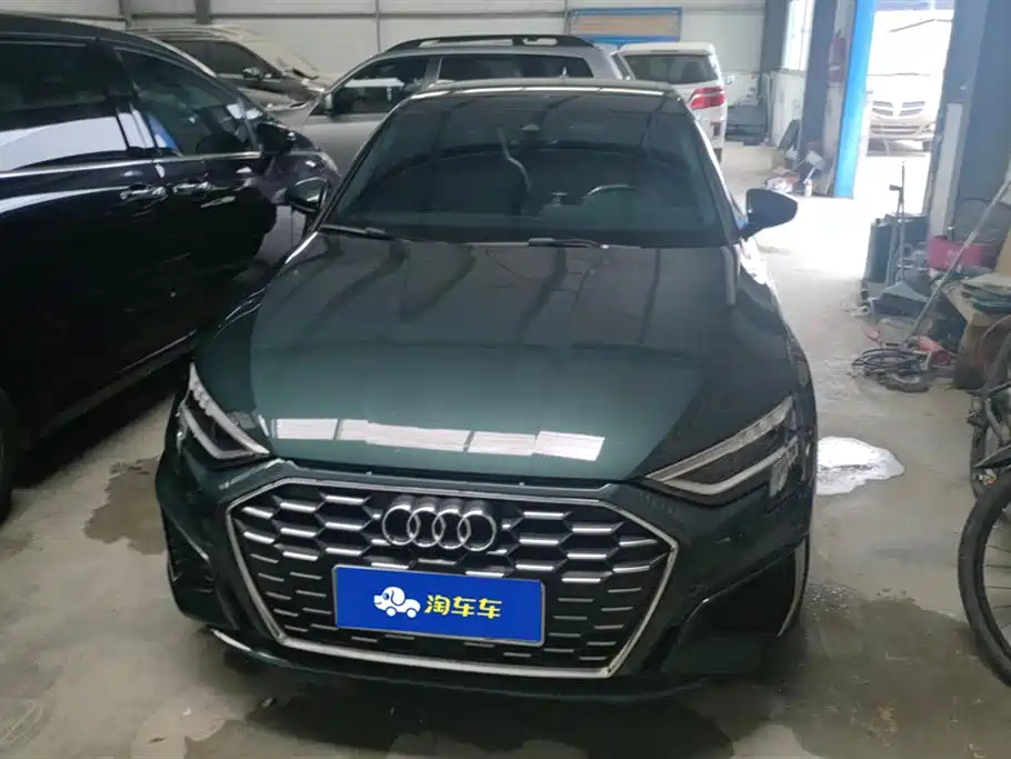 Audi A3 2021 Sportback 35 TFSI Premium Life Edition фото 2