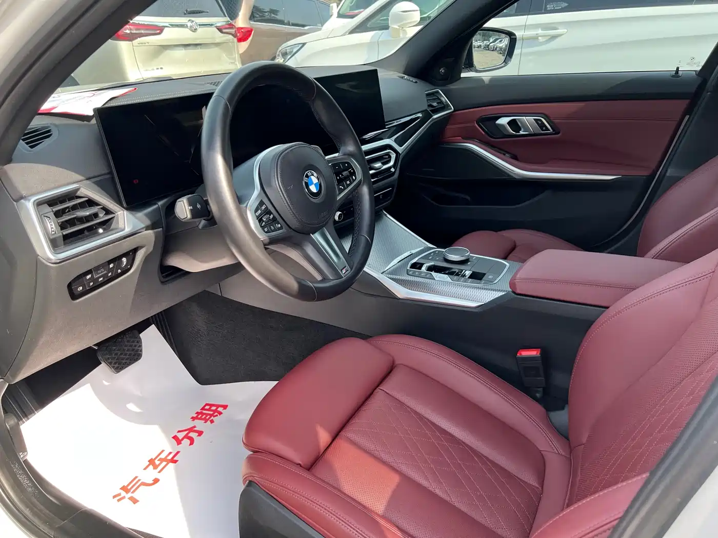 BMW 3 Series 2023 325i M Sport Black Night Package фото 12