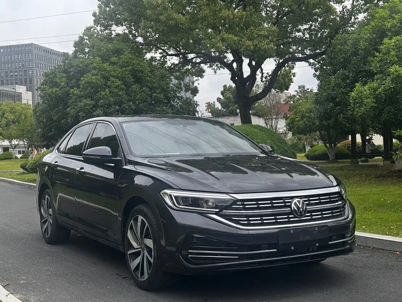 Фото 3 - Volkswagen Sagitar