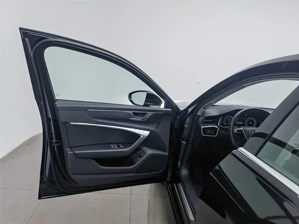 Audi A6L 2024 45 TFSI quattro Premium Elegance фото 8