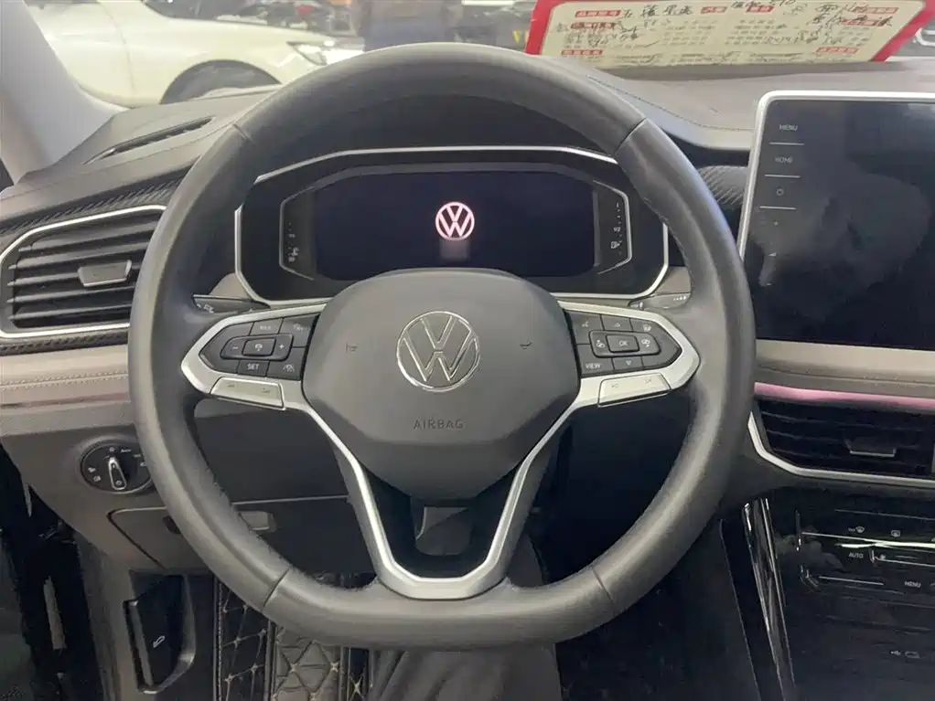 Volkswagen Tayron 2024 330TSI 2WD Luxury Plus Advanced фото 11